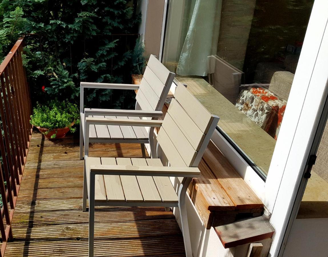 Stadtnahe Wohnung Mit Kl.Balkon Und Parkplatz أولدنبورغ المظهر الخارجي الصورة